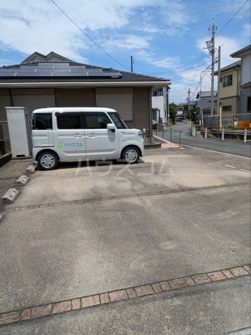 22/30 駐車場