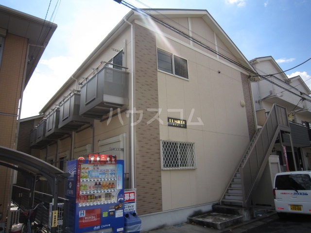 15/23 エントランス