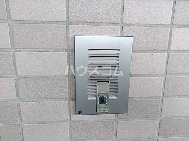 21/22 エントランス