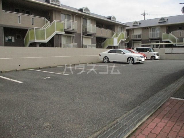 2/7 駐車場