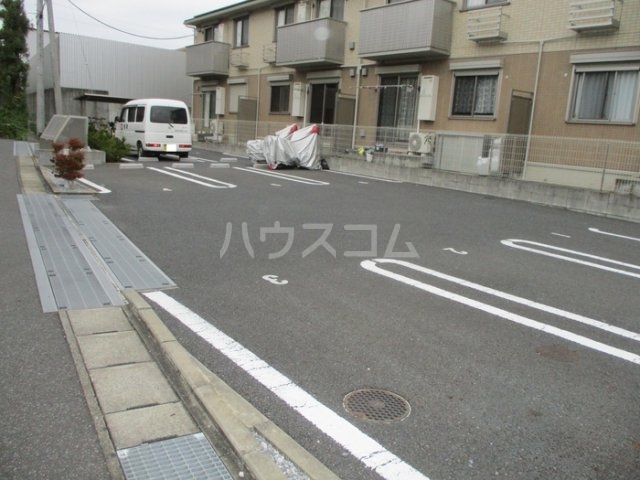 15/17 駐車場