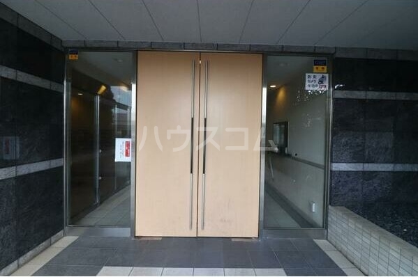 15/26 エントランス