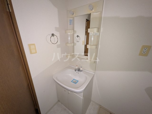 17/30 洗面