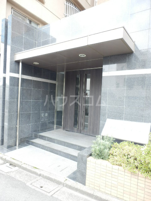 22/30 エントランス