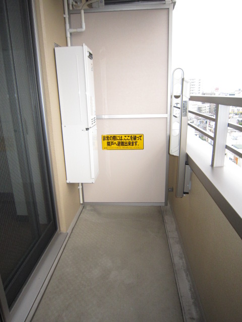 13/30 バルコニー