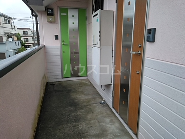 18/29 エントランス