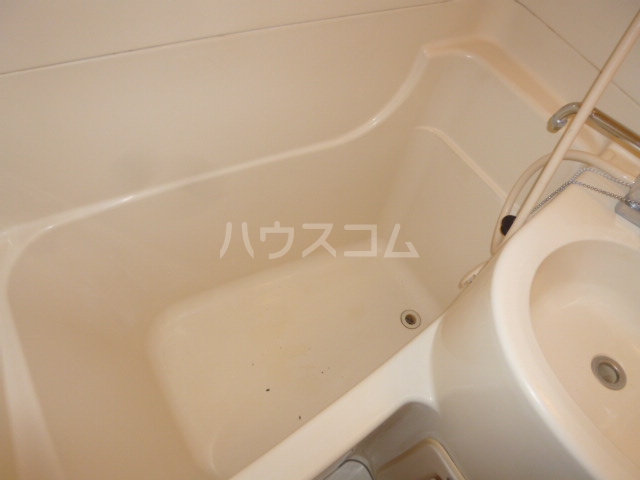 14/23 浴室