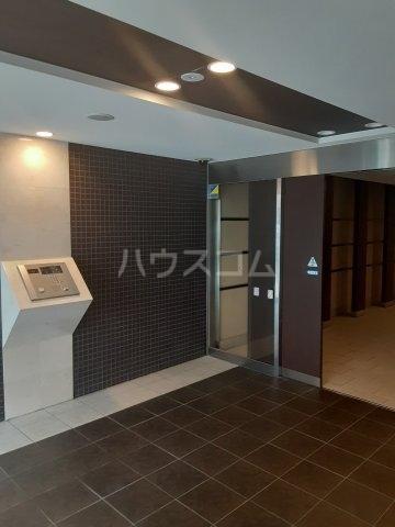 3/5 エントランス
