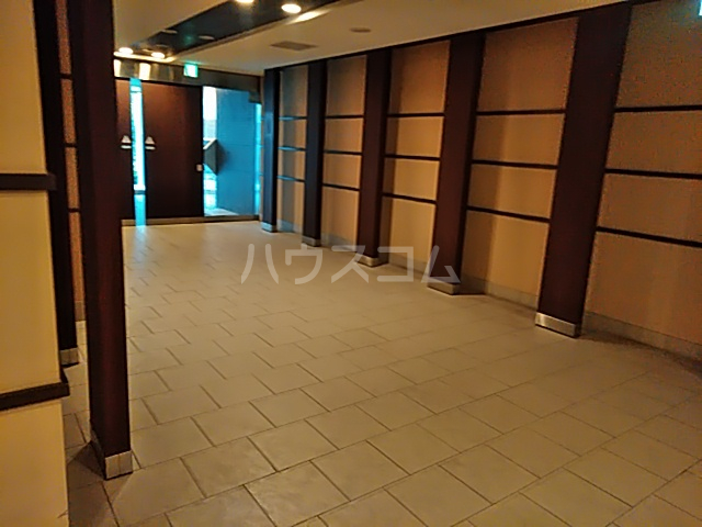 20/29 エントランス