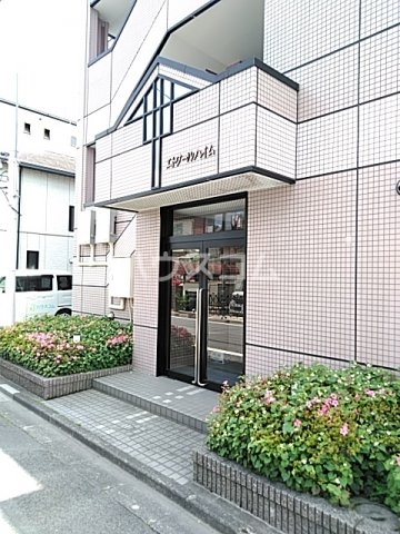 21/29 エントランス