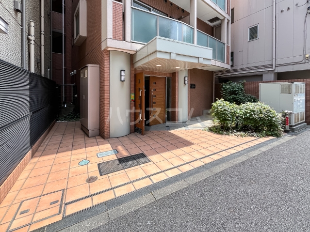2/5 エントランス
