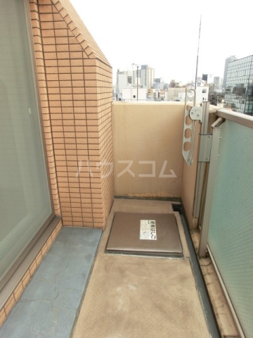 17/27 バルコニー