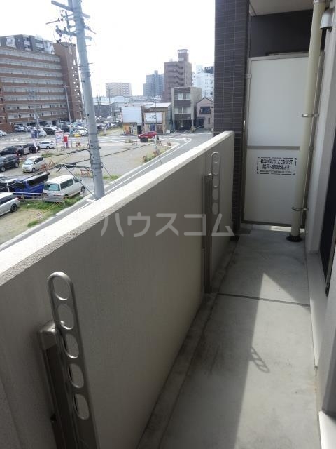 18/24 バルコニー