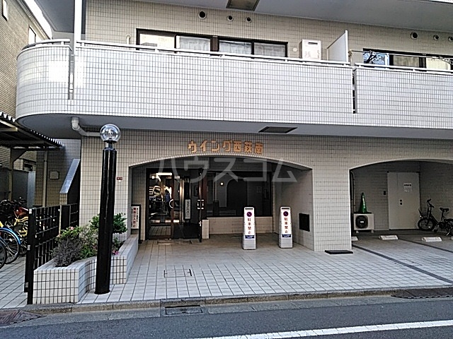 20/30 エントランス