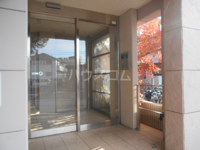 19/22 エントランス