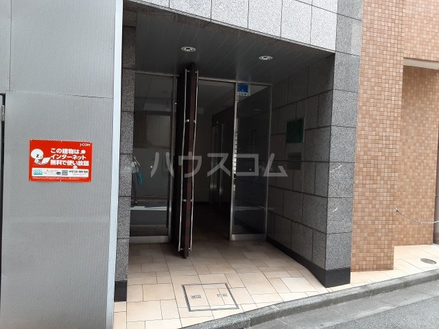 18/22 エントランス