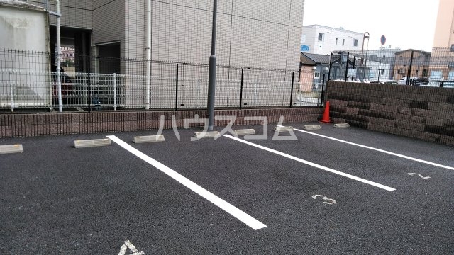 20/21 駐車場