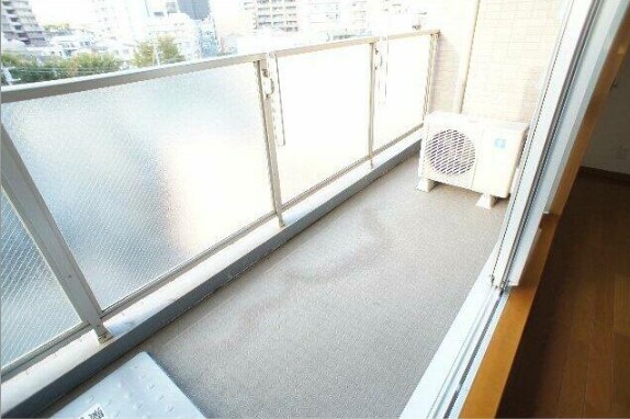 17/27 バルコニー