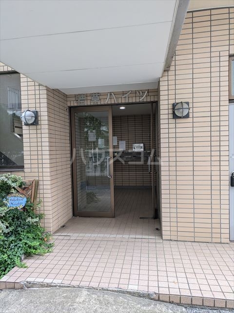 2/5 エントランス