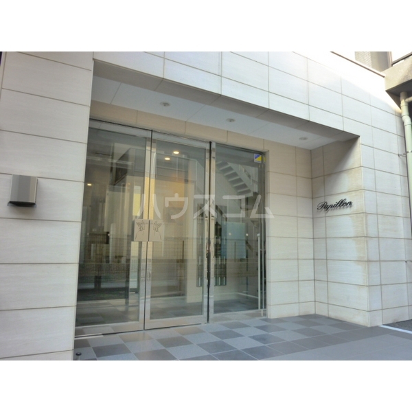 14/17 エントランス