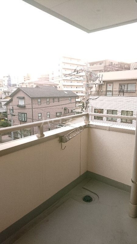15/28 バルコニー