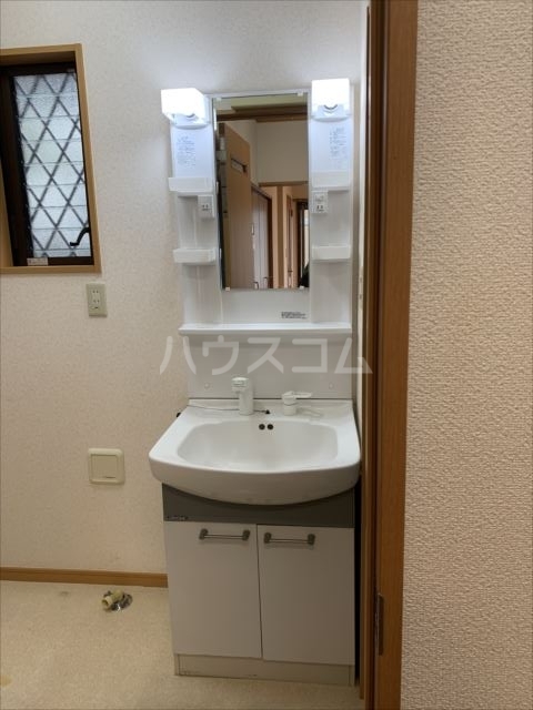 13/30 洗面