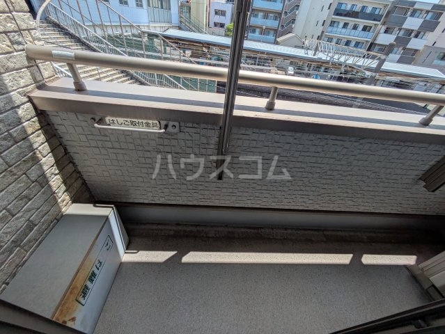 20/30 バルコニー
