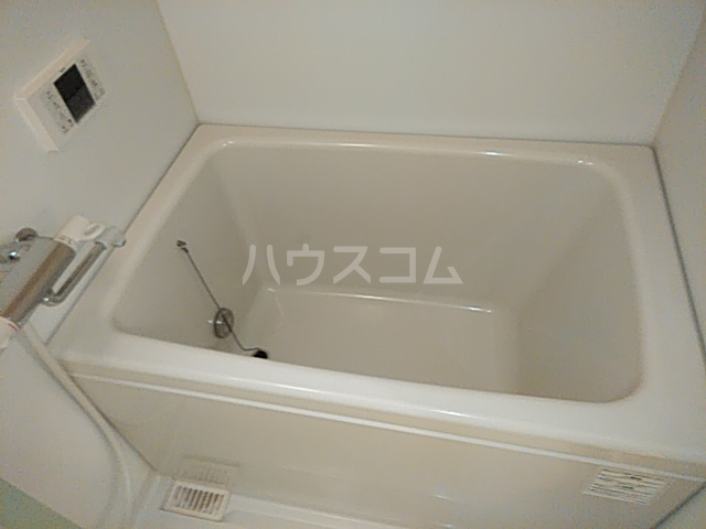 17/30 浴室