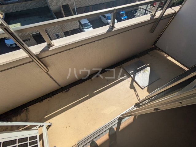19/30 バルコニー