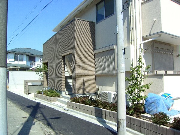 17/22 エントランス