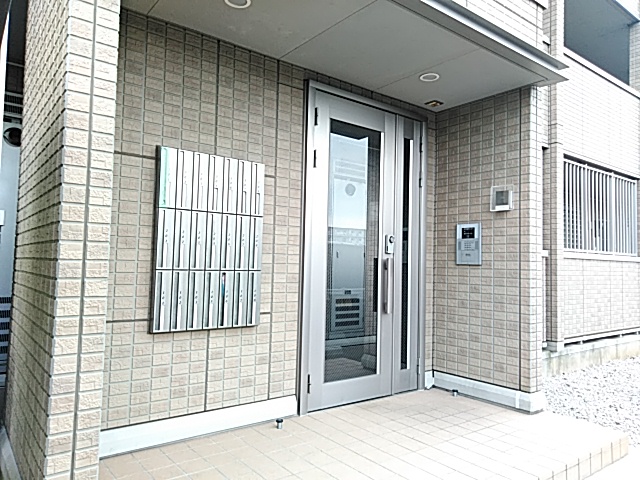 20/26 エントランス