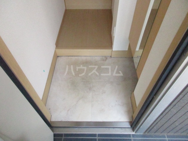 5/18 玄関