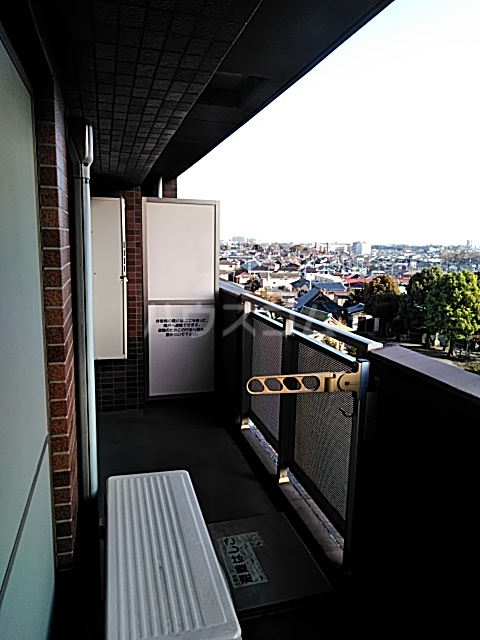 25/30 バルコニー