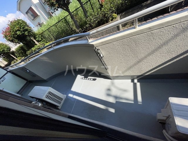 20/30 バルコニー