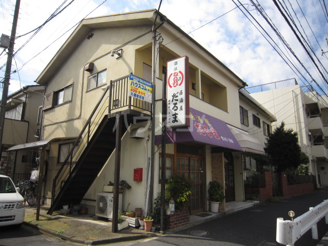 16/23 エントランス