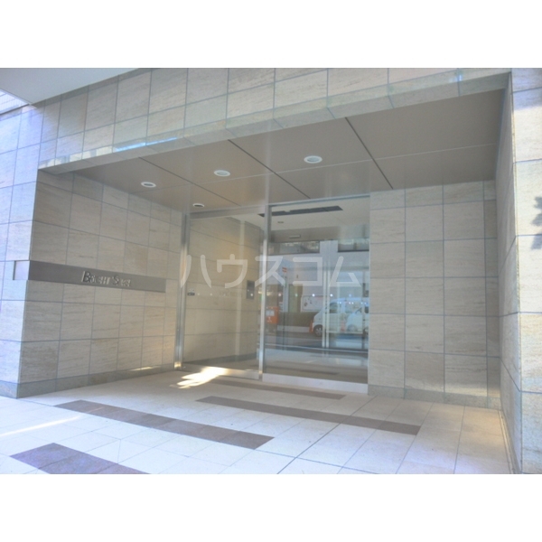 17/18 エントランス