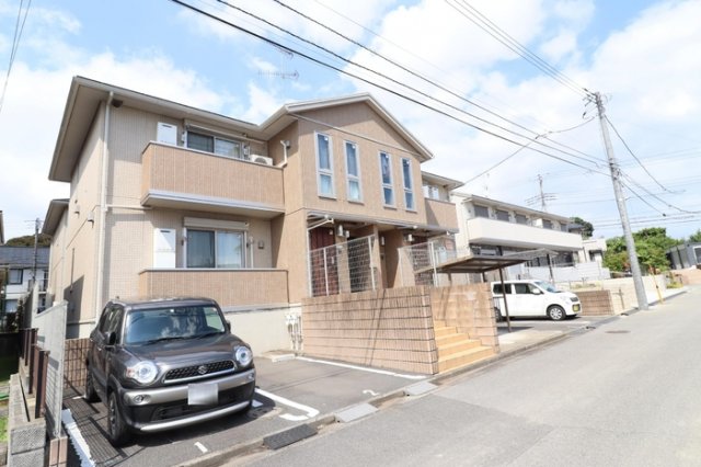 16/17 エントランス