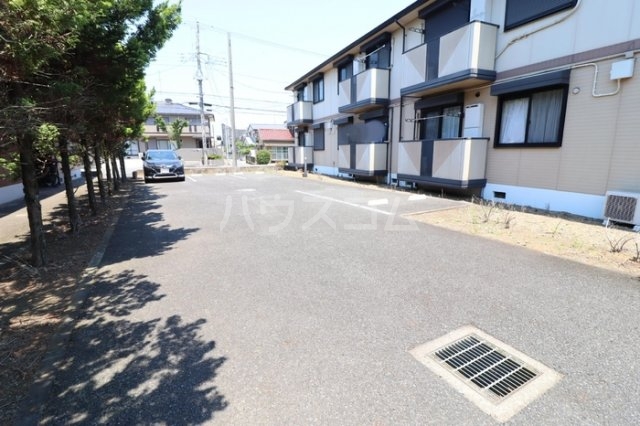 16/21 駐車場