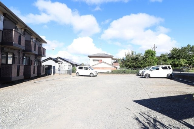 2/6 駐車場