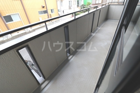 13/18 バルコニー