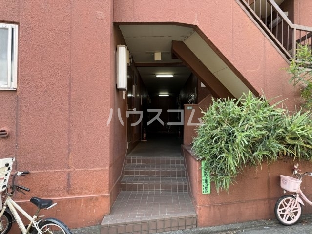 29/30 エントランス