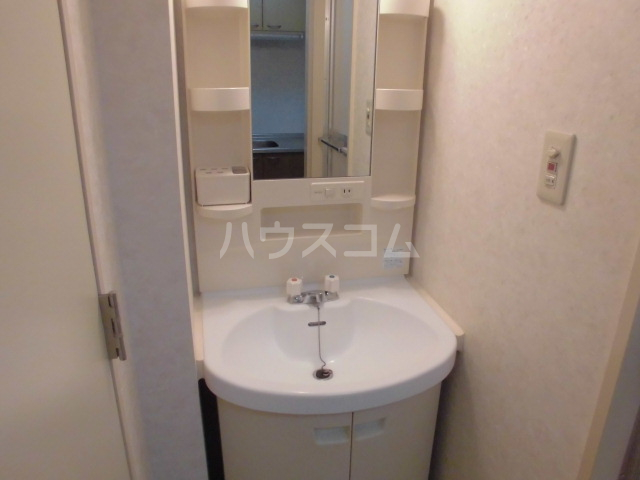 13/30 洗面