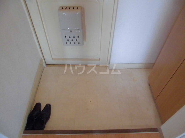14/30 玄関