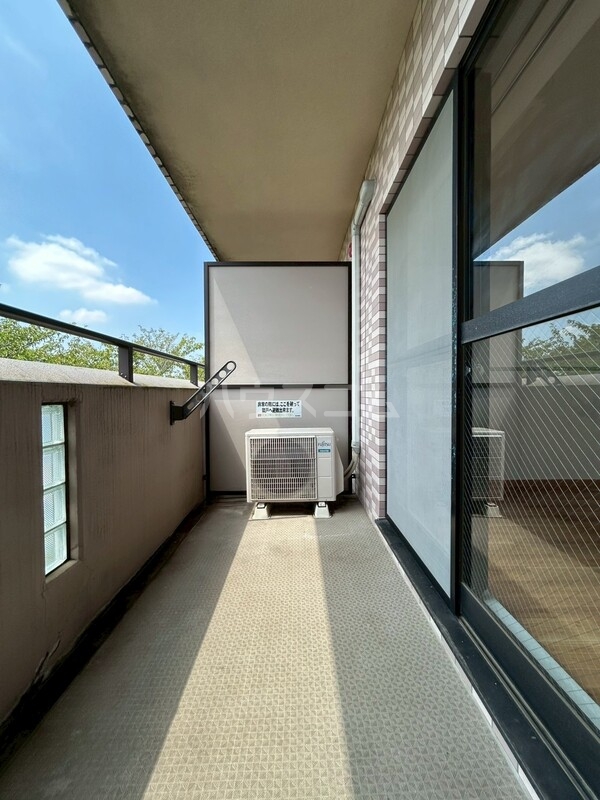 13/20 バルコニー