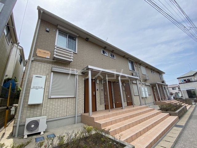 21/30 エントランス