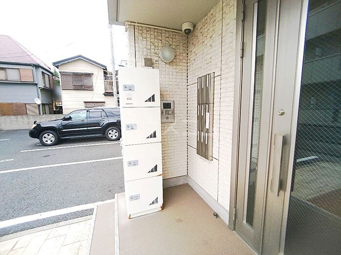 2/5 エントランス