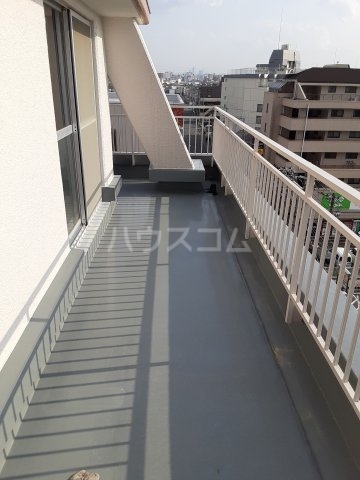 21/30 バルコニー