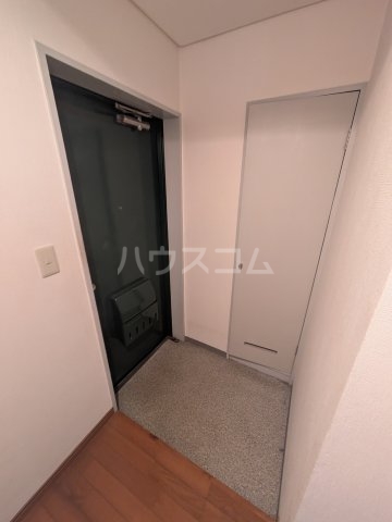 13/30 玄関
