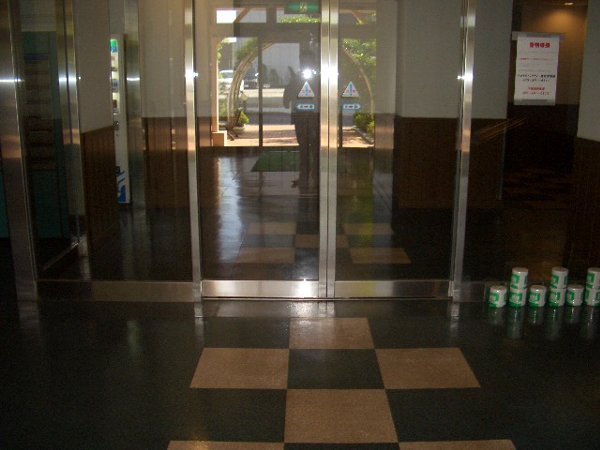 19/21 エントランス