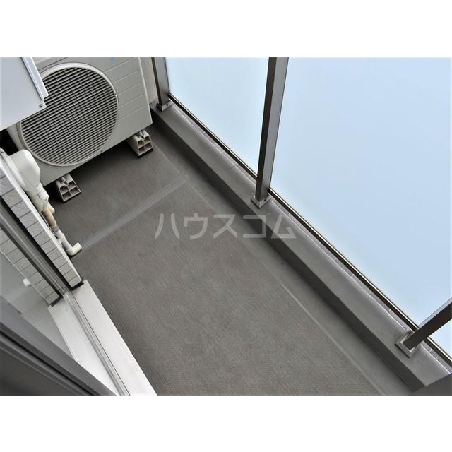 13/19 バルコニー